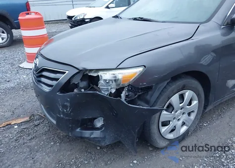 2011 Toyota Camry Le z USA, uszkodzony, nr VIN 4T4BF3EK9BR169806